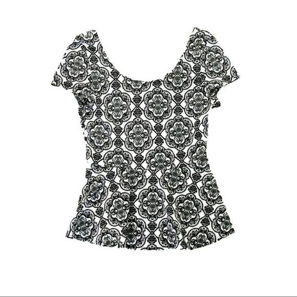 Black and White Patterned Peplum Top - Picture 1 of 2